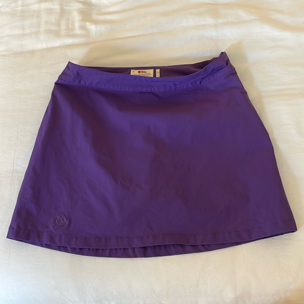 Women’s Fjallraven Skort. Purple. Size small.